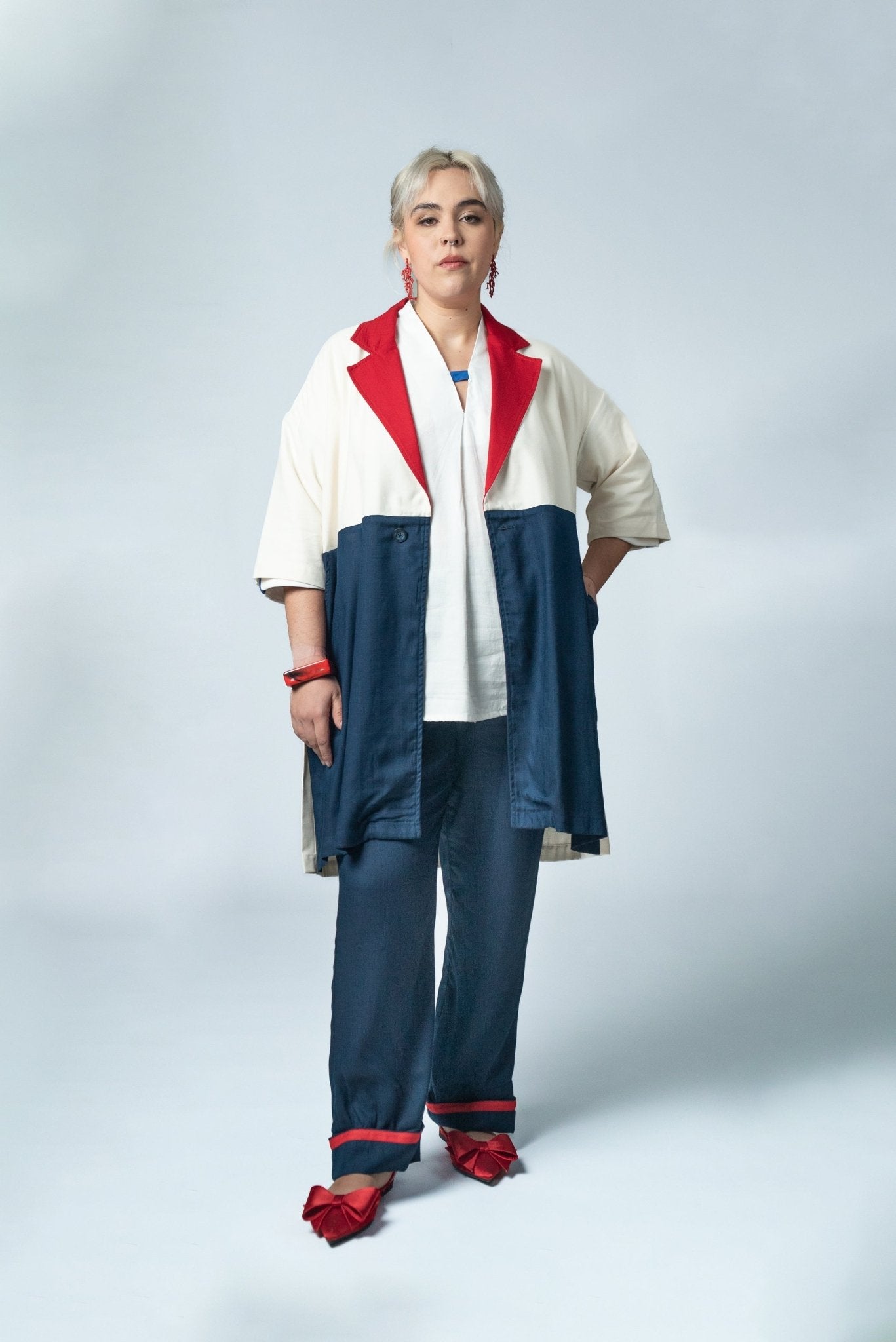 Blazer Largo Tricolor Manga Corta - Nipaestudio