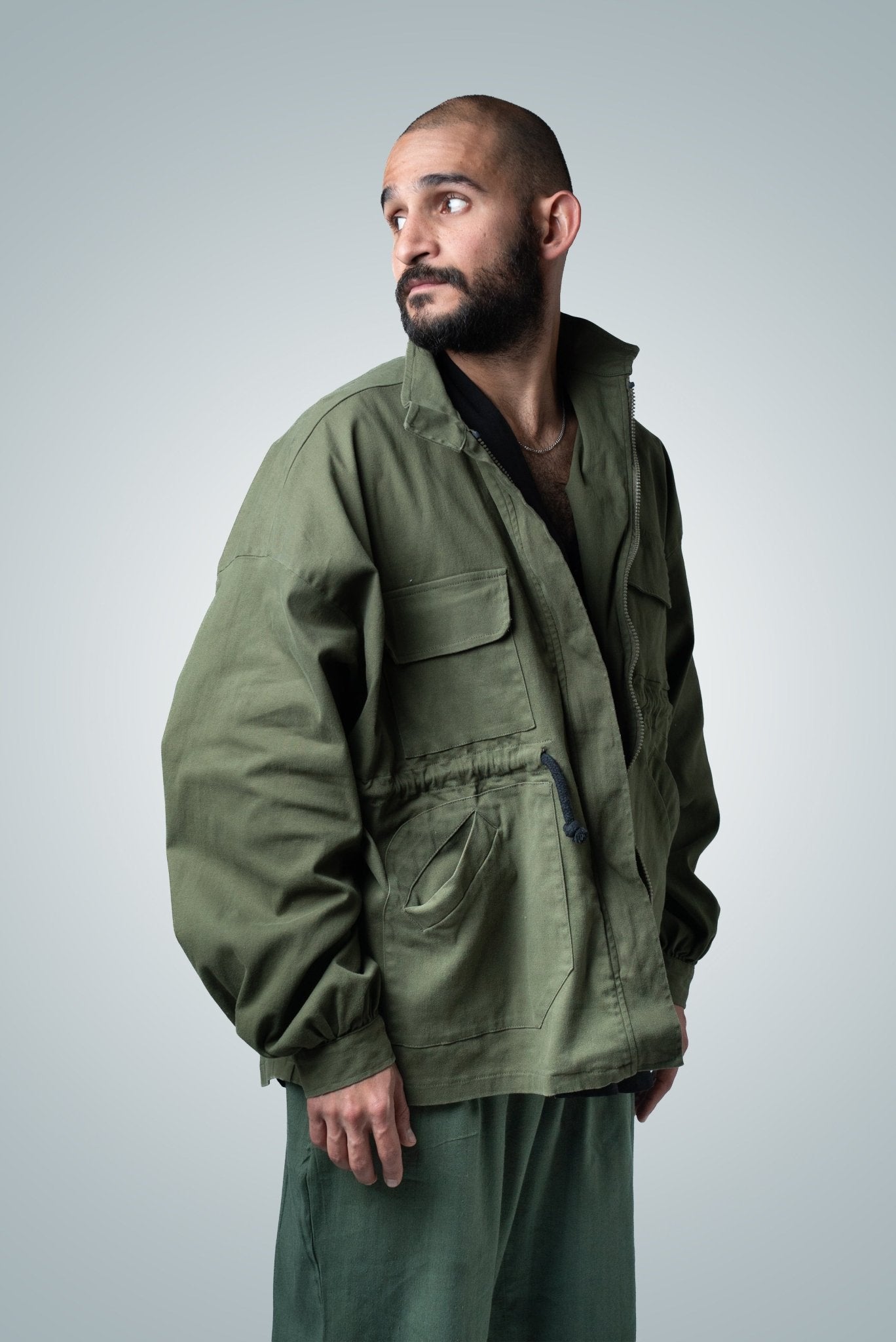 Chamarra Cargo Ajustable - Nipaestudio